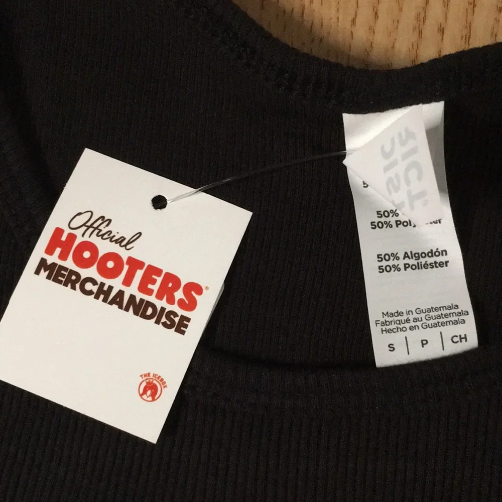 New Hooters Girl Ribbed Tank Lightweight Soft Stretchy Small Medium Large & XL - Picture 4 of 6